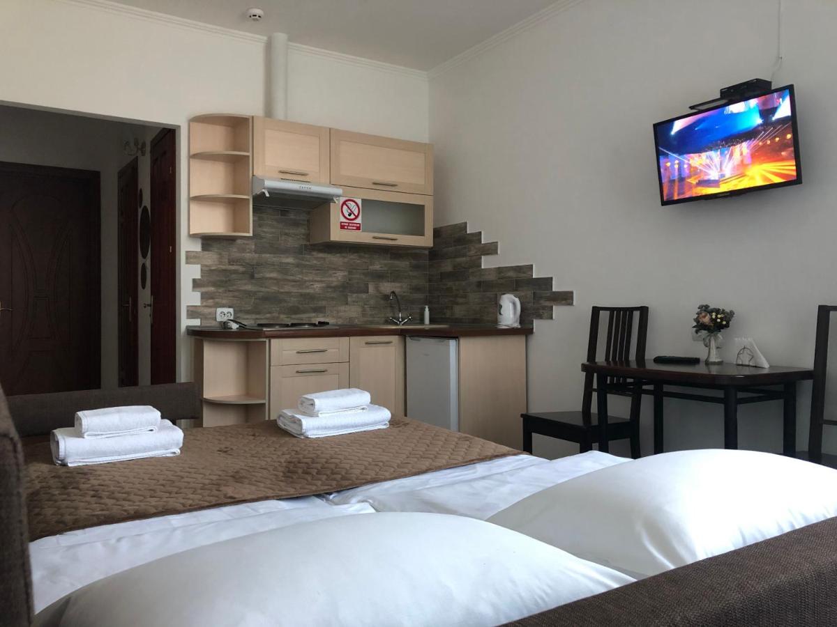 Авіа Apartment Ujhorod Exterior foto