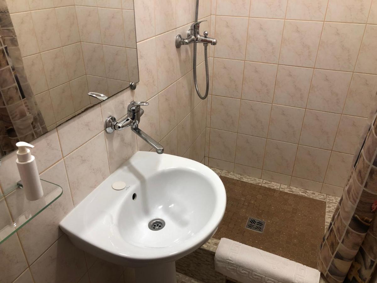 Авіа Apartment Ujhorod Exterior foto