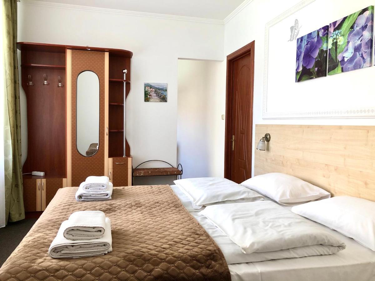 Авіа Apartment Ujhorod Exterior foto